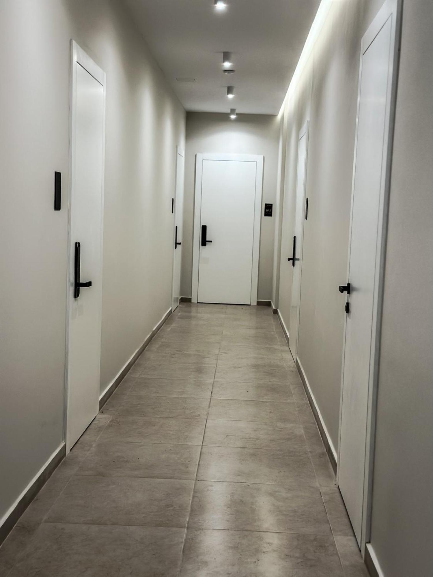 דורס Alexander Rooms & Apartments מראה חיצוני תמונה