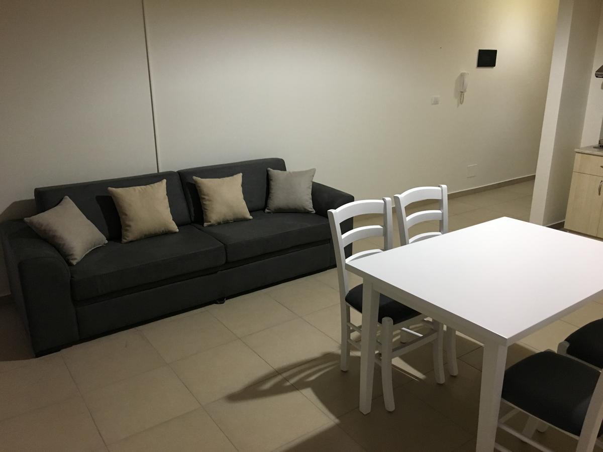 דורס Alexander Rooms & Apartments מראה חיצוני תמונה