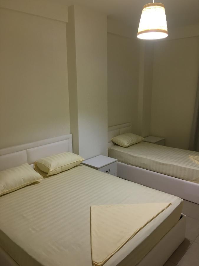 דורס Alexander Rooms & Apartments מראה חיצוני תמונה
