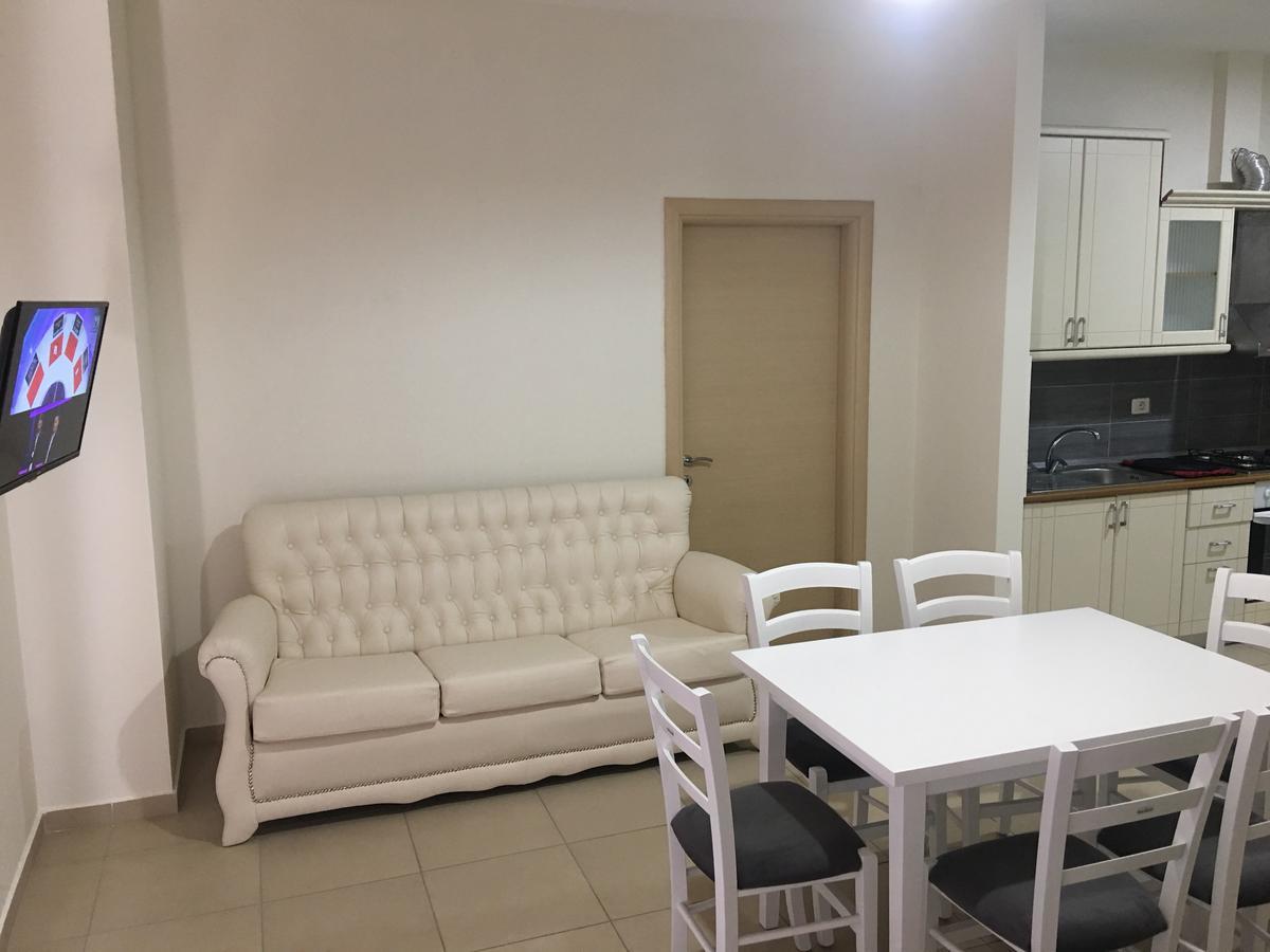 דורס Alexander Rooms & Apartments מראה חיצוני תמונה