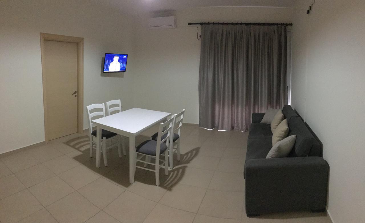 דורס Alexander Rooms & Apartments מראה חיצוני תמונה