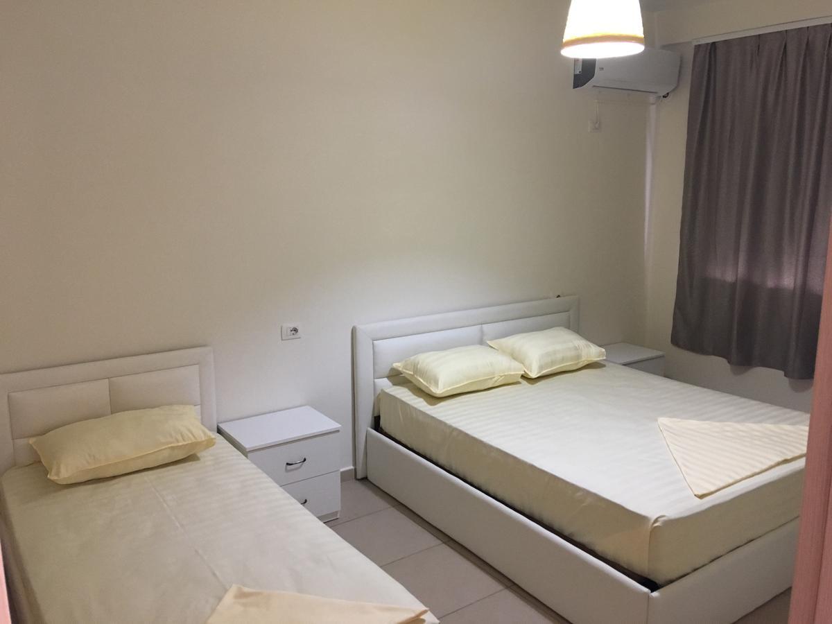 דורס Alexander Rooms & Apartments מראה חיצוני תמונה
