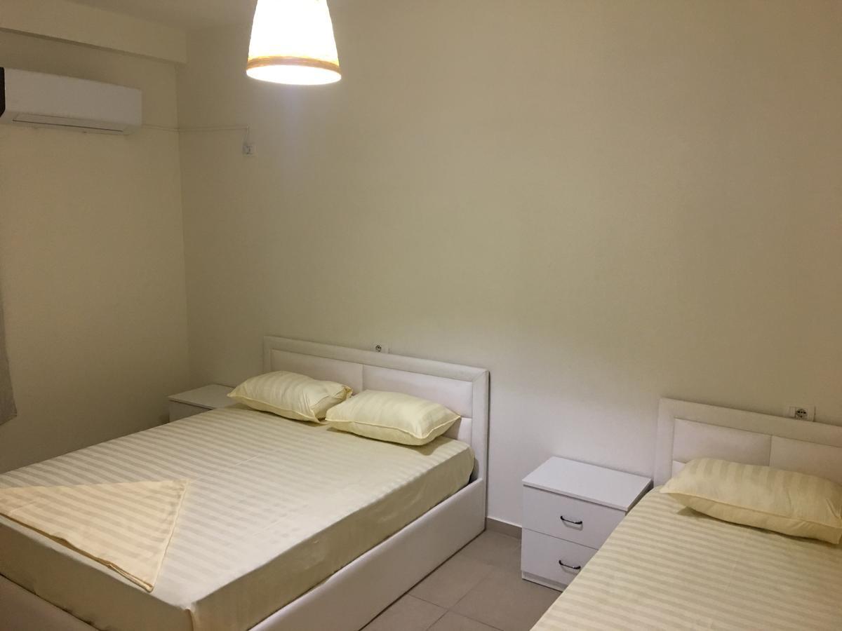 דורס Alexander Rooms & Apartments מראה חיצוני תמונה